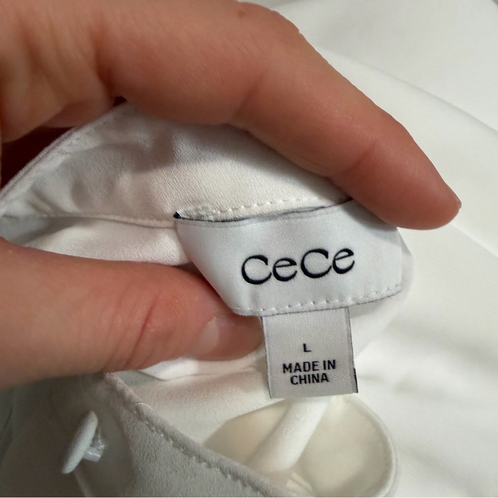 Lace Inset Top
CeCe - Picture 4 of 4